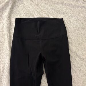 Lululemon Wunder Train High-Rise 28"